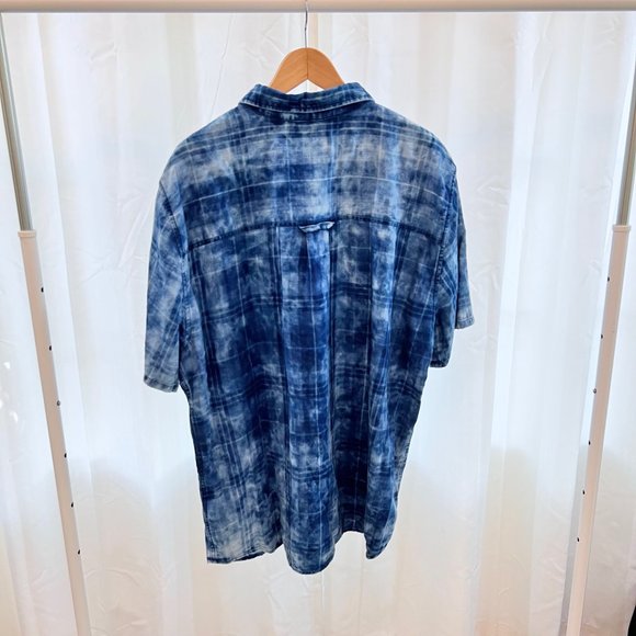 True Religion Tie Dye Blue Plaid Short Sleeve Button Up Shirt - Picture 2 of 4